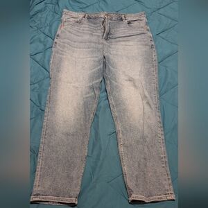 American eagle mom jean
